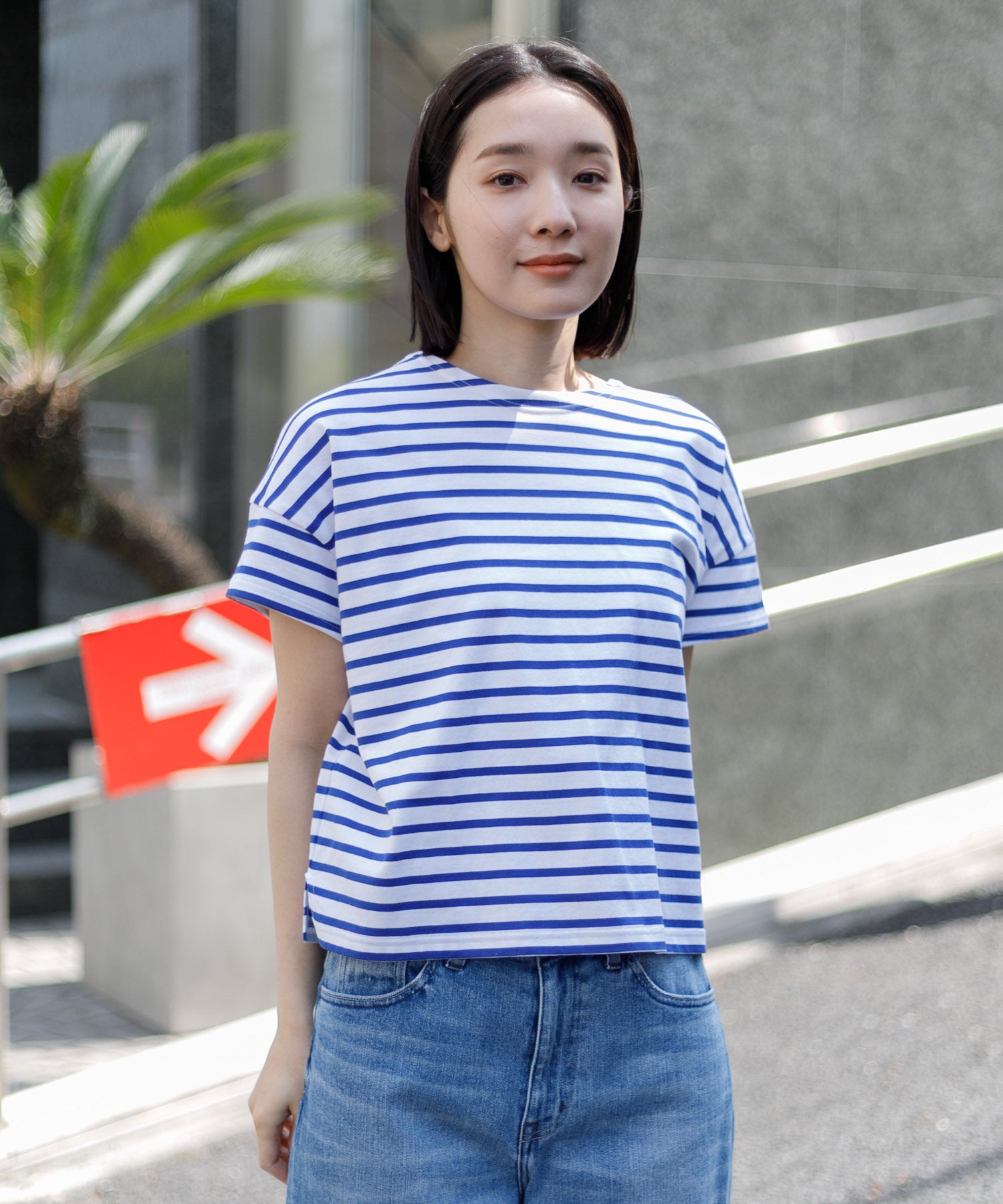 AMERICAN RAG CIEルーズフィットデニムジャケット AMERICAN RAG CIE（アメリカンラグシー）の「ルーズフィット