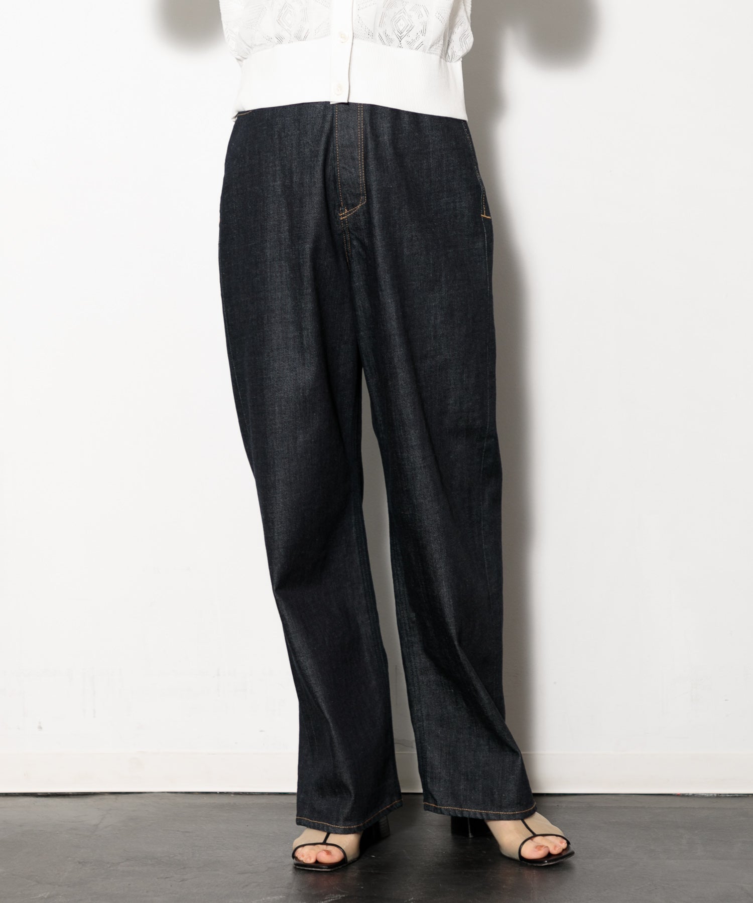 美品　YANUK JOAN 　ルーズストレート　ウォッシュインディゴ　25 WOMEN】YANUK ルーズストレート JOAN ワンウォッシュインディゴ
