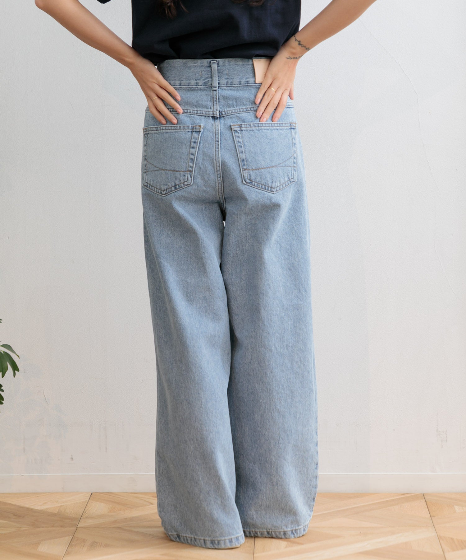 WOMEN】SOMETHING ウエストマークタックワイドデニムパンツ – AMERICAN