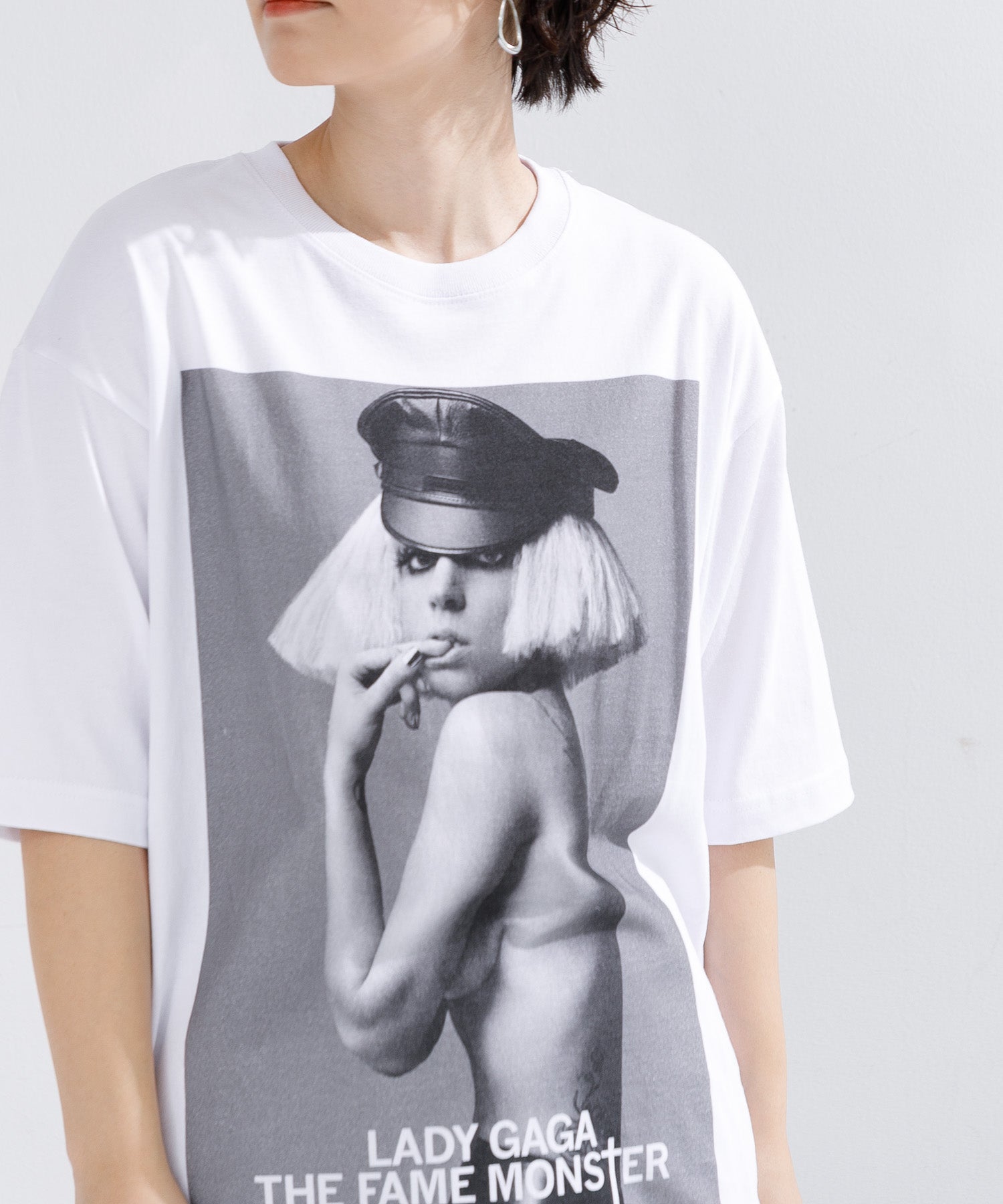 ꧁極美品꧂LADY GAGA巨大 レディーガガ　バックプリント入りTシャツ XL バンド Tシャツ レディー・ガガ ツアーT 古着 ビンテージ LADY