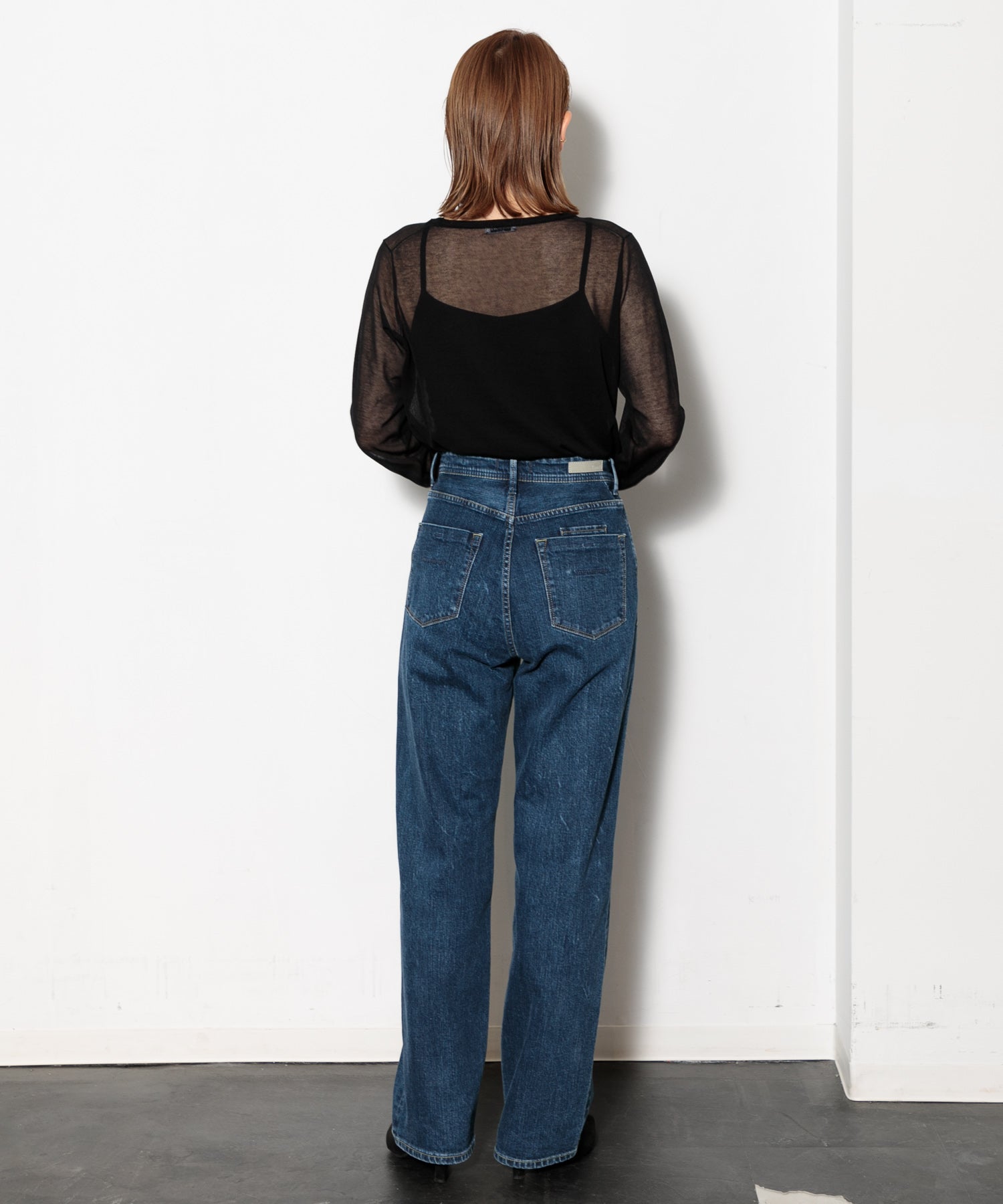 lsbar.jpg4.us laurab 