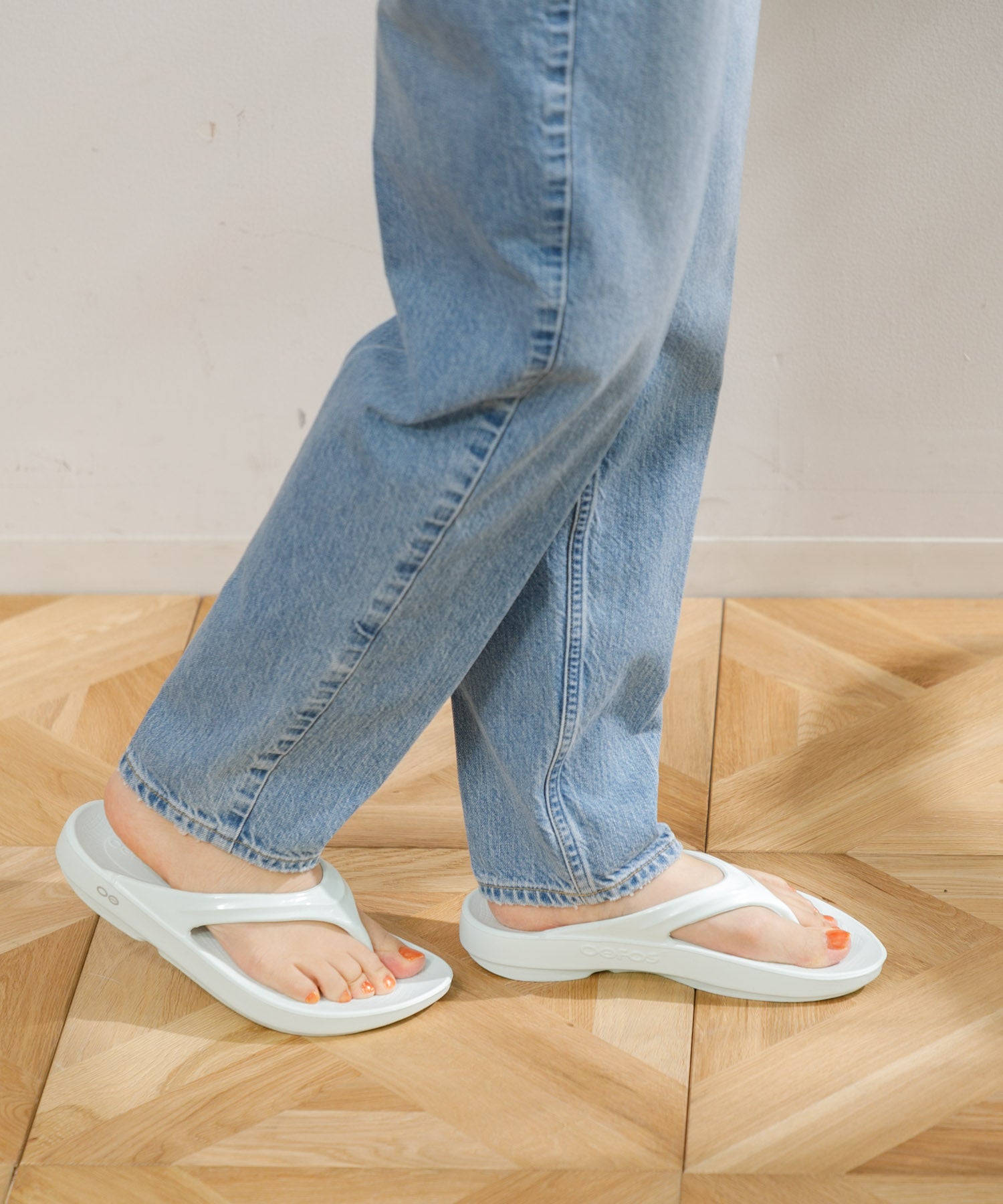 WOMEN】OOFOS OOlala – AMERICAN RAG CIE