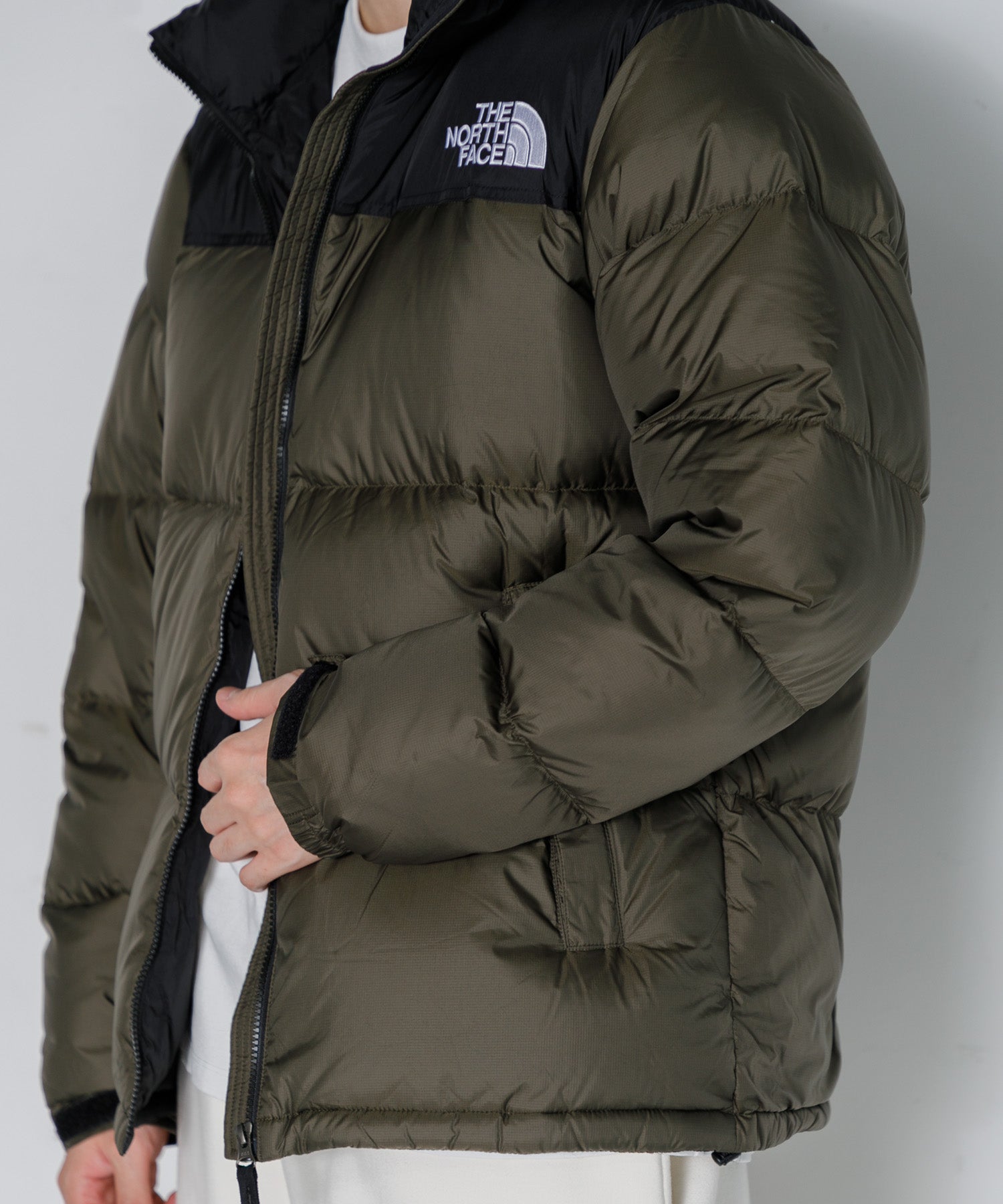 The North Face Men's 1996 Retro Nuptse Jacket in TNF Medium