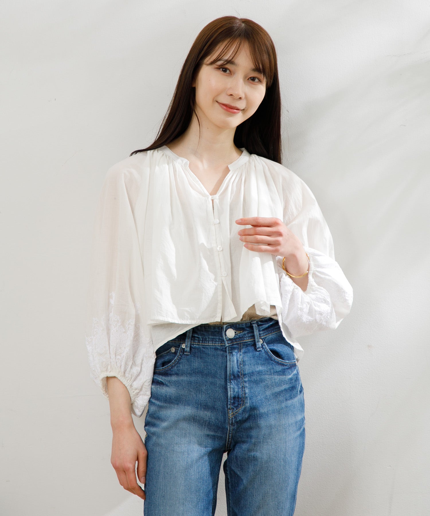 WOMEN】ボリューム刺繍ショートブラウス – AMERICAN RAG CIE