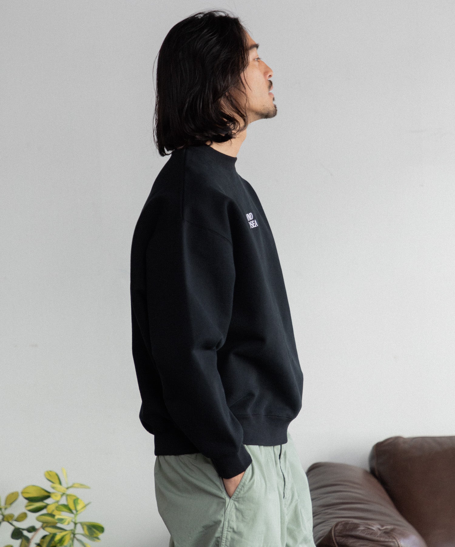 MEN , WOMEN】WIND AND SEA PATCH CREWNECK SWEATSHIRT