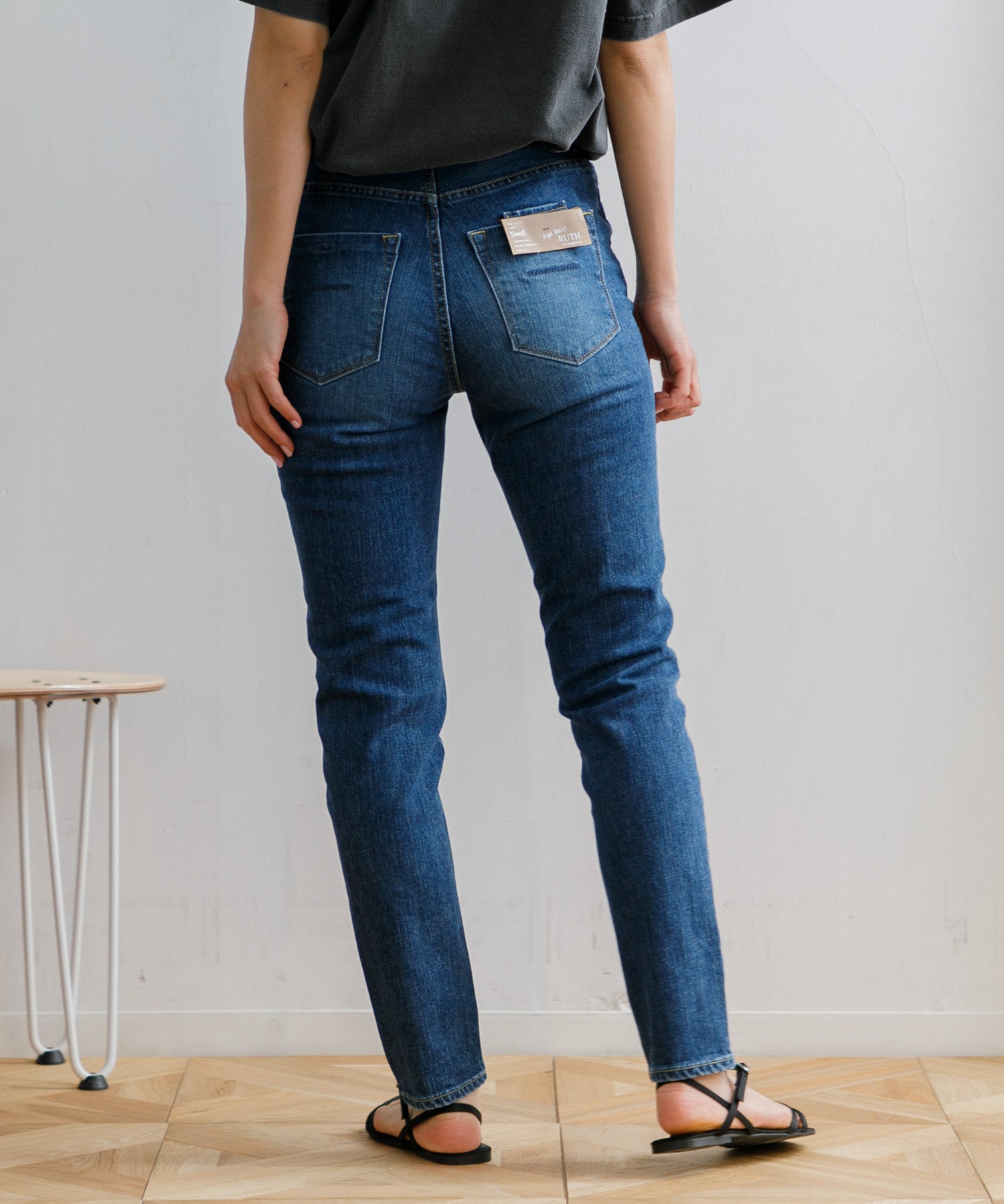 YANUK HIGH WAIST RUTHハイウエストスリムテーパード24 YANUK HIGH WAIST RUTHハイウエストスリムテーパード24 - メルカリ