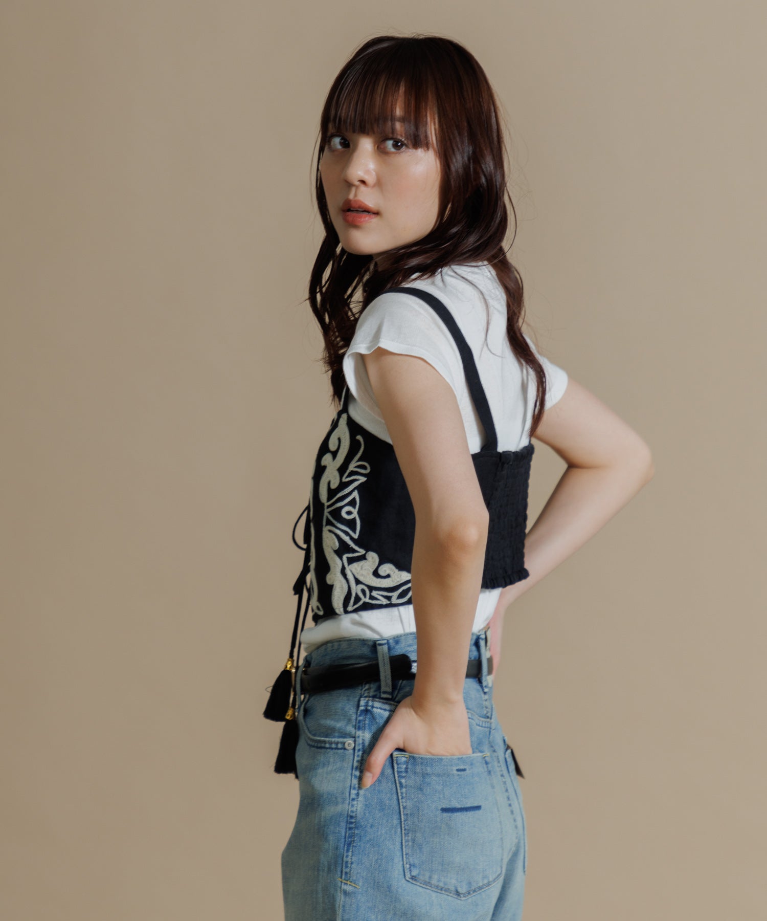 WOMEN】LEIN コットンリネンアリ刺繍ビスチェ – AMERICAN RAG CIE
