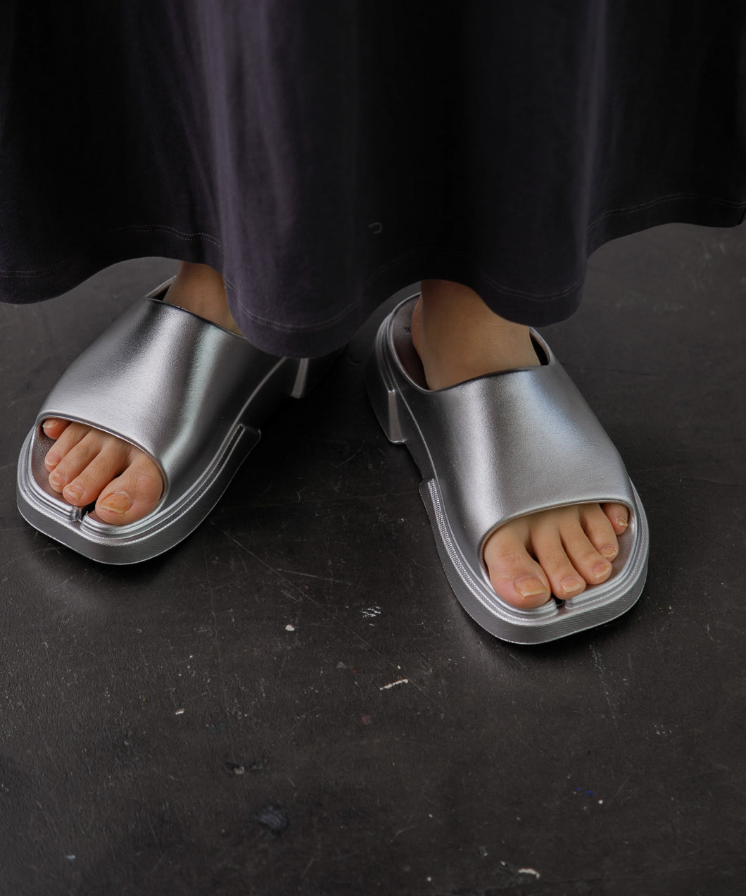 【WOMEN】PAES Slide Metal