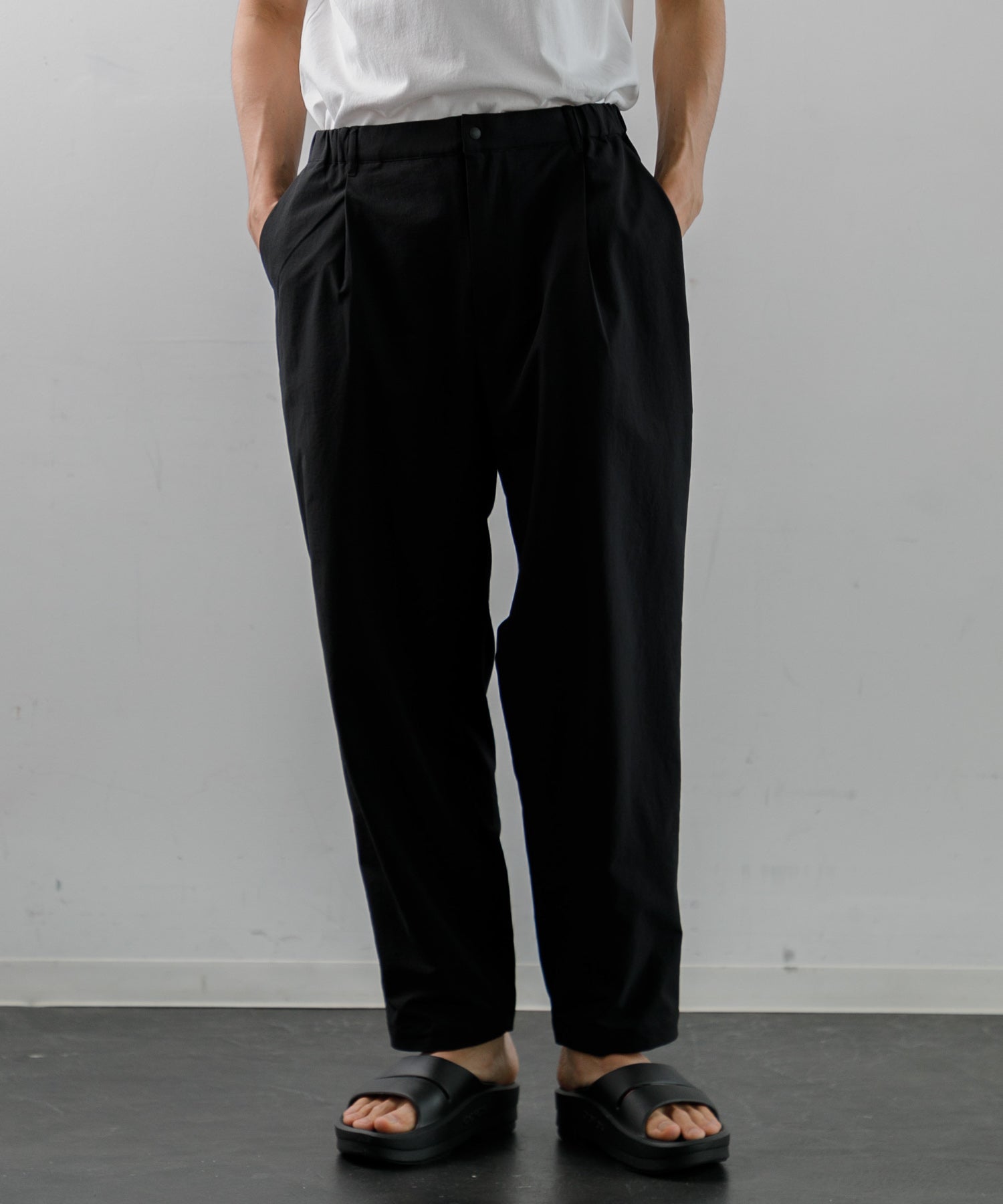 MEN】NANGA DotAir® COMFY TUCK TAPERED PANTS – AMERICAN RAG CIE
