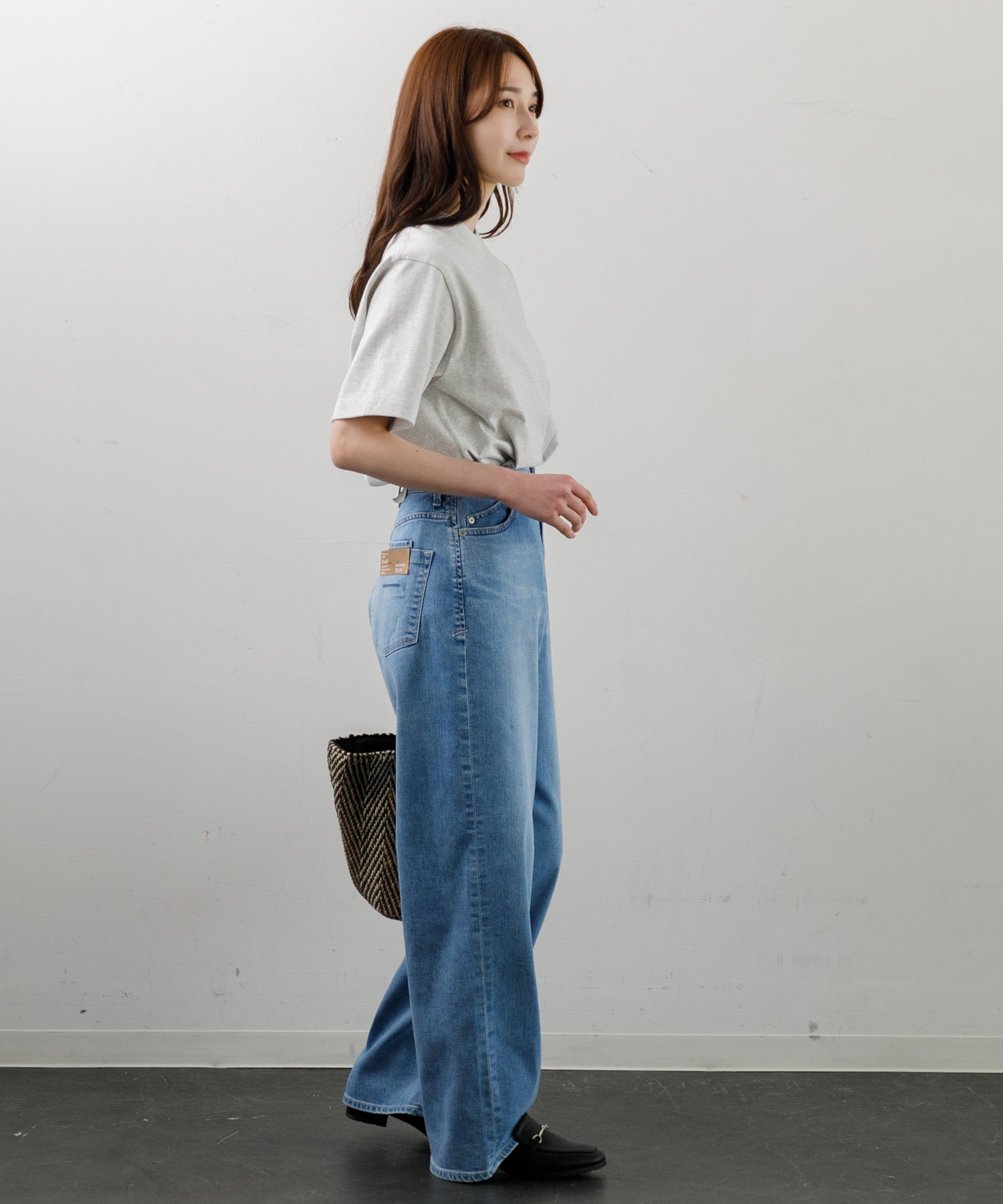 美品サイズ24 APS ヤヌークReally LightルーズストレートJOAN m-01-4.jpg