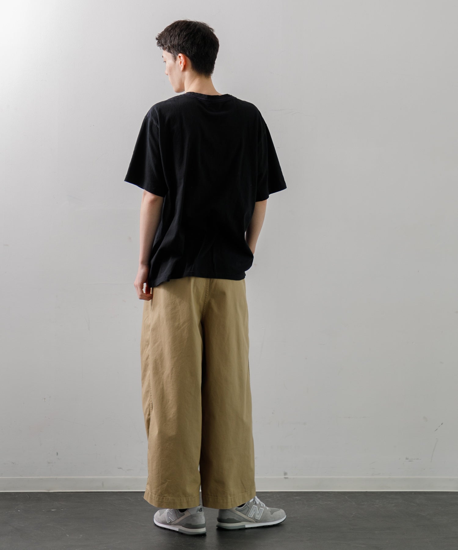 Lサイズ！Needles ポリメッシュ　パピヨンプリント　カットオフT MEN】NEEDLES S/S Papillon Emb. Pocket Tee - Cotton Jersey