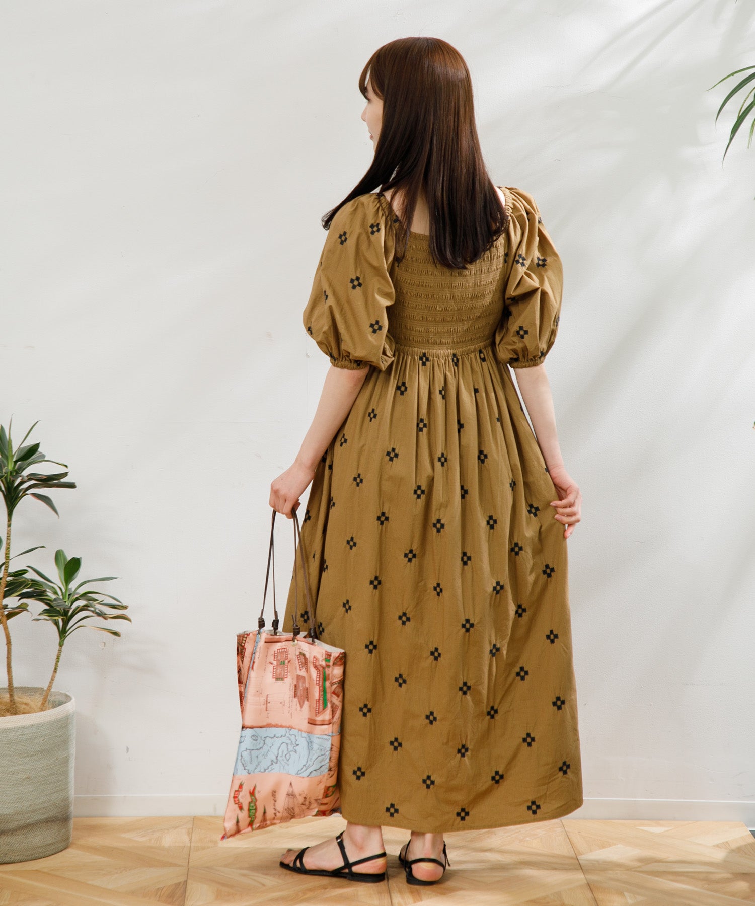 WOMEN】ボリュームスリーブ刺繍ワンピース – AMERICAN RAG CIE