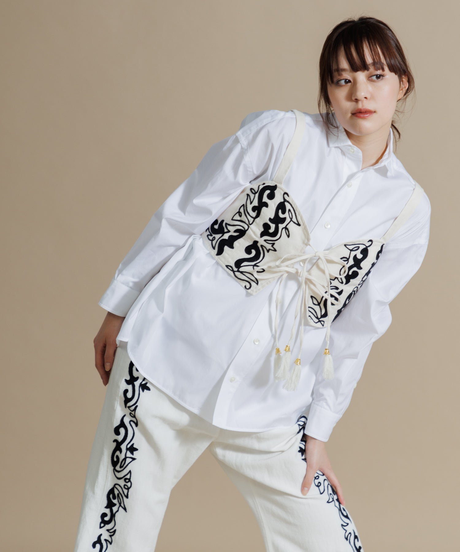 刺繍アート×上質感【HERMES】コットンポーチ H ラビリンス WOMEN】LEIN コットンリネンアリ刺繍ビスチェ – AMERICAN RAG CIE