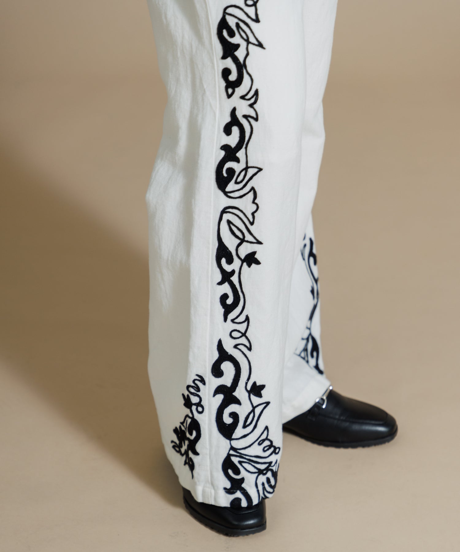 い*あ様 激レア　cvtvlistブリーチ　3D刺繍パンツ い*あ様 激レア cvtvlistブリーチ 3D刺繍パンツ 楽天市場】≪ 特別