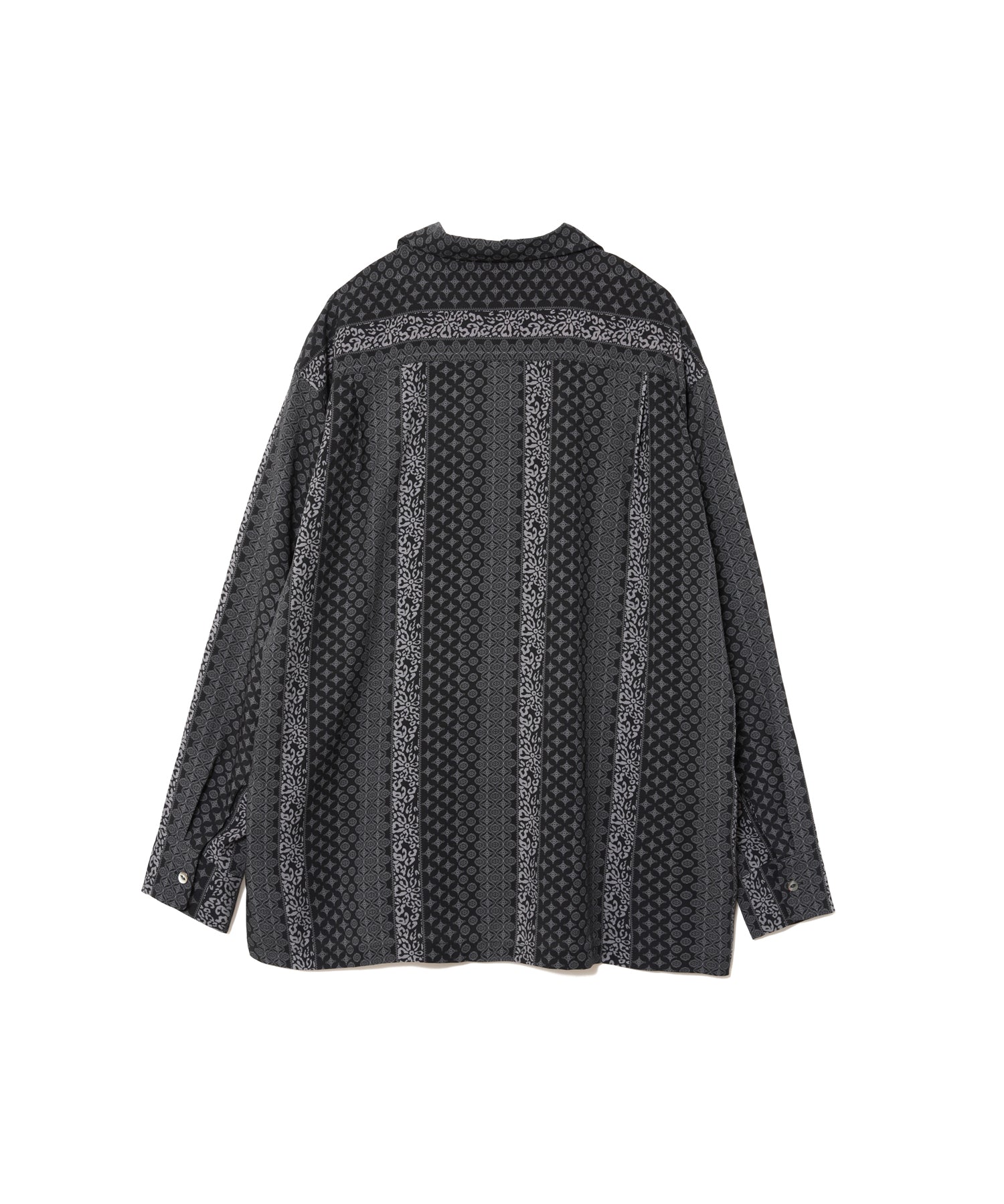 900-BLACK-302_0d1b6ef4-d655-
